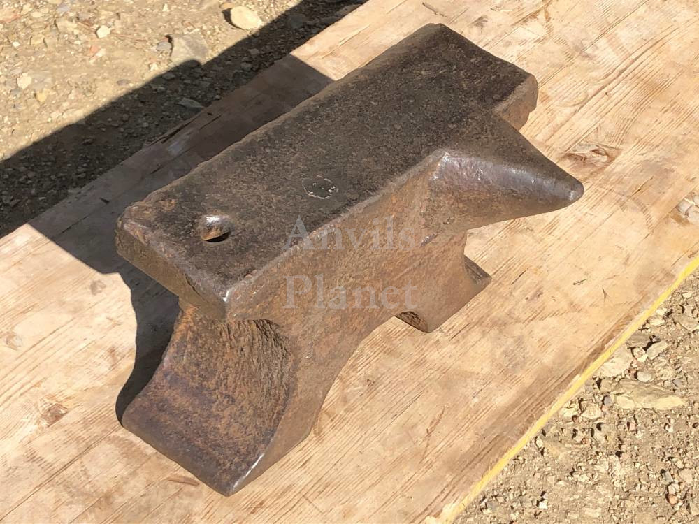 112 lbs extra small side horn french anvil to make locks - Incudine con corno laterale 51 kg